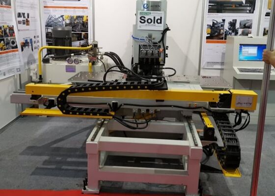 BT50 Drilling Spindle CNC Punching Machine For Steel Metal Sheet Hole Forming 40mm Drilling Thickness