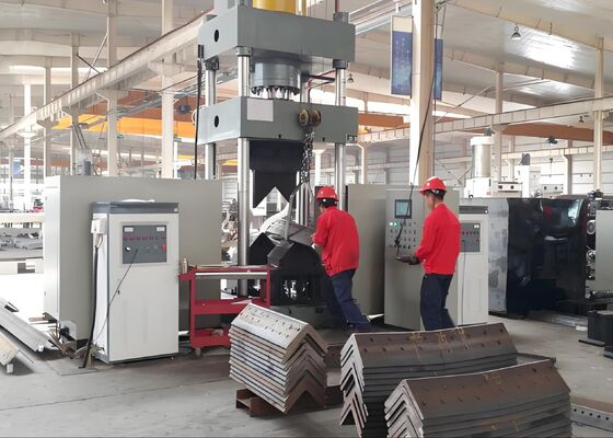3150KN Oil Tank Pressure Cnc Angle Heating Bending Machine In Iron Tower Industry
