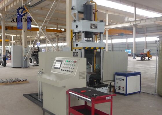 Model HQ250-700 CNC Angle Heating Bending Machine 1600KN Oil Tank Pressure
