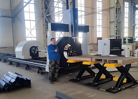 Model LC2412 CNC Laser Tube Cutting Machine Use The MAX6000 Laser Power