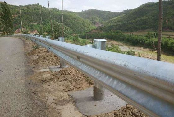 Highway road crash barrier making machine highway guardrail roll forming line high speed with good quality